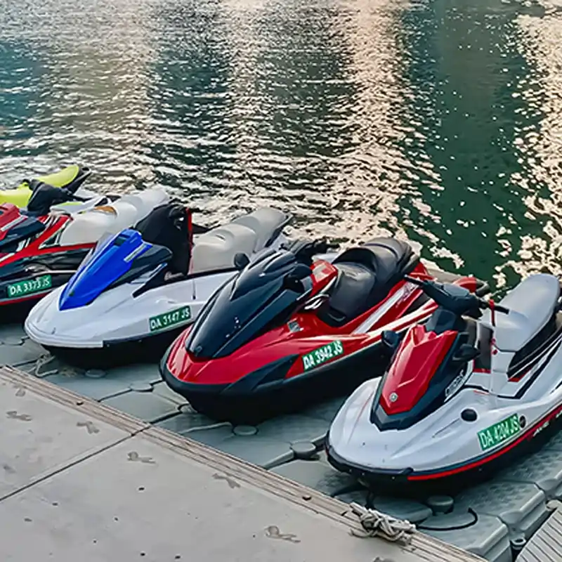 الدراجة المائية